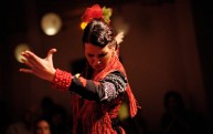 Sumérgete en el alma del sur: ¡Vive el Flamenco en una Cueva de Sacromonte!