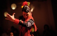 Sumérgete en el alma del sur: ¡Vive el Flamenco en una Cueva de Sacromonte!